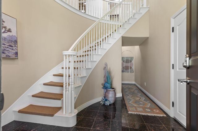 13399 Bell Brook Dr, Auburn, CA 95602