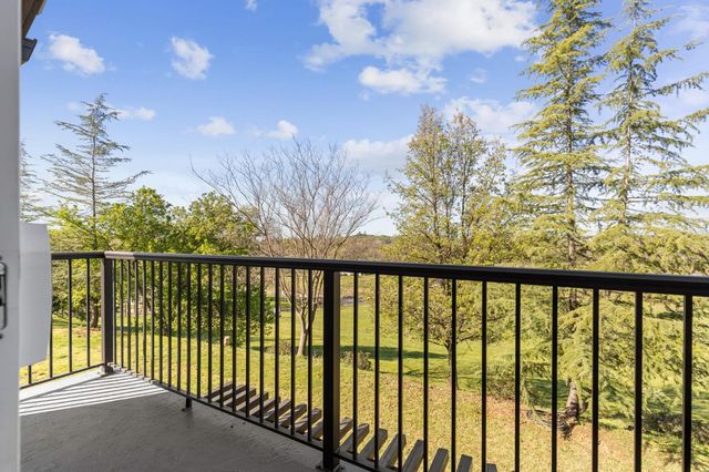 13399 Bell Brook Dr, Auburn, CA 95602