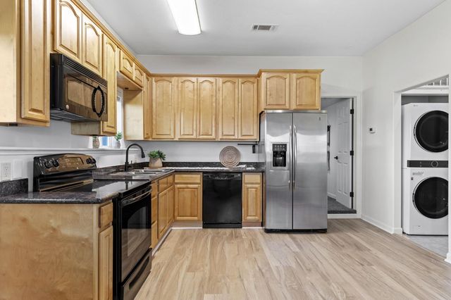 13399 Bell Brook Dr, Auburn, CA 95602