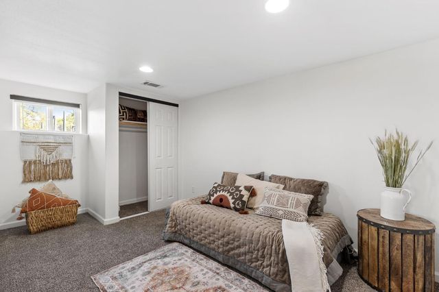 13399 Bell Brook Dr, Auburn, CA 95602