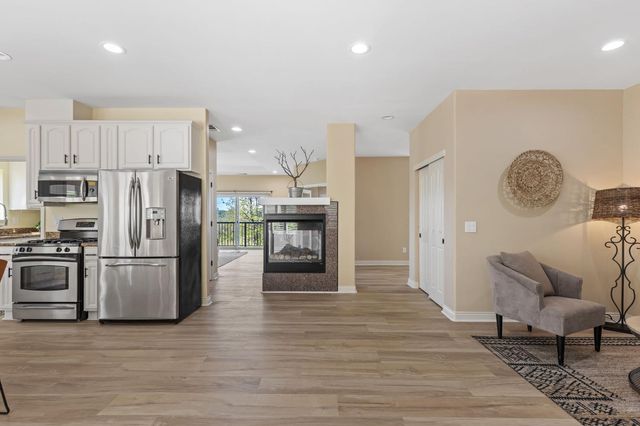 13399 Bell Brook Dr, Auburn, CA 95602