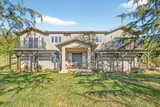 13399 Bell Brook Dr, Auburn, CA 95602