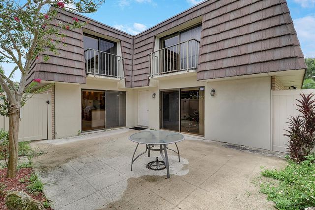 7126 71st Way, West Palm Beach, FL 33407