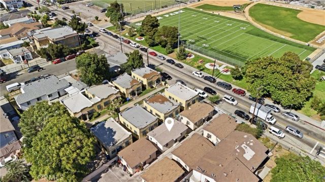 5017 S San Pedro, Los Angeles, CA 90011