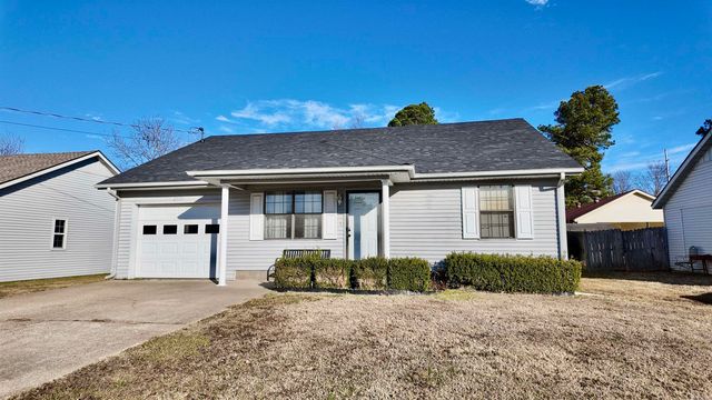 2903 Brookside Circle, Paragould, AR 72450