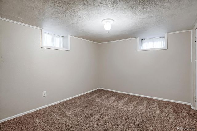 2922 W 39th Avenue, Denver, CO 80211
