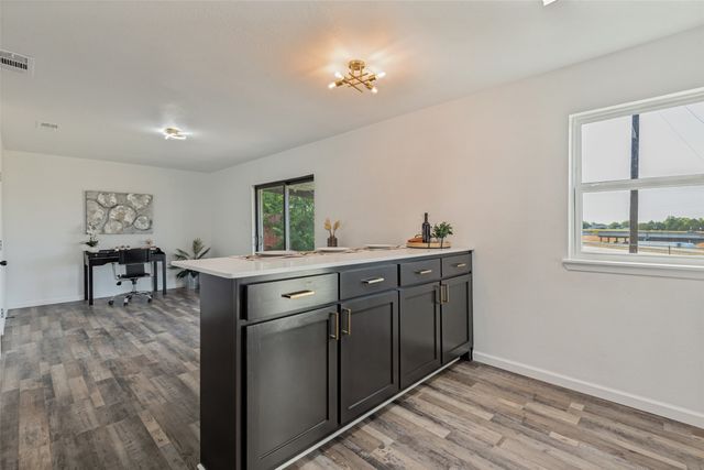 208 Woodgrove Street, Mesquite, TX 75181