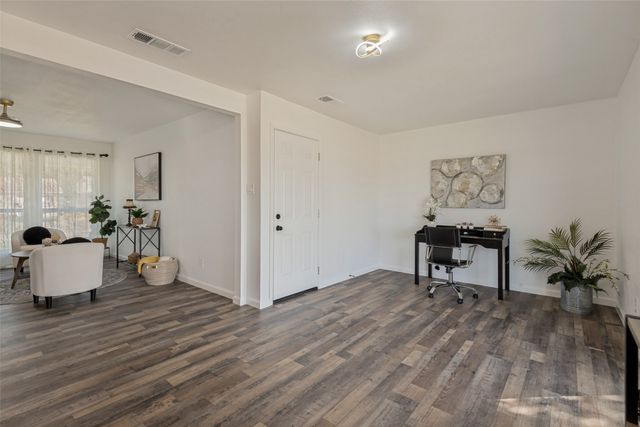 208 Woodgrove Street, Mesquite, TX 75181
