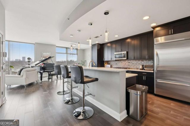 270 17th Street NW 703, Atlanta, GA 30363