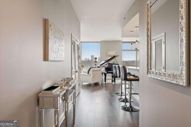 270 17th Street NW 703, Atlanta, GA 30363