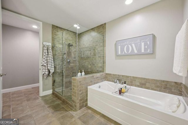 270 17th Street NW 703, Atlanta, GA 30363