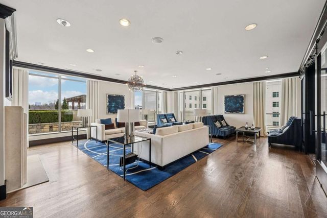 270 17th Street NW 703, Atlanta, GA 30363