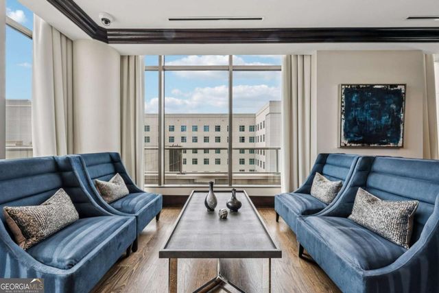 270 17th Street NW 703, Atlanta, GA 30363