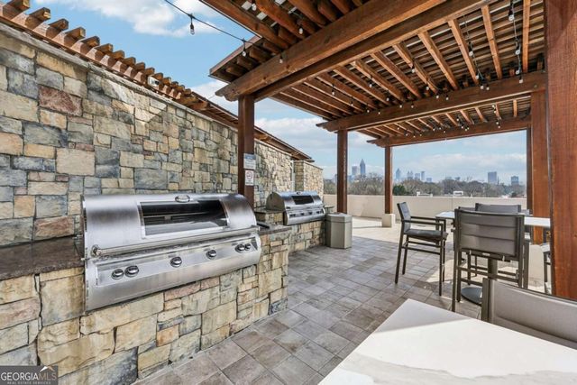 270 17th Street NW 703, Atlanta, GA 30363