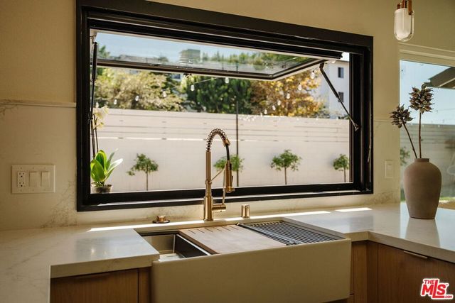 5111 Randall Street, Los Angeles, CA 90230