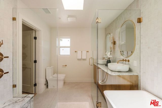 5111 Randall Street, Los Angeles, CA 90230