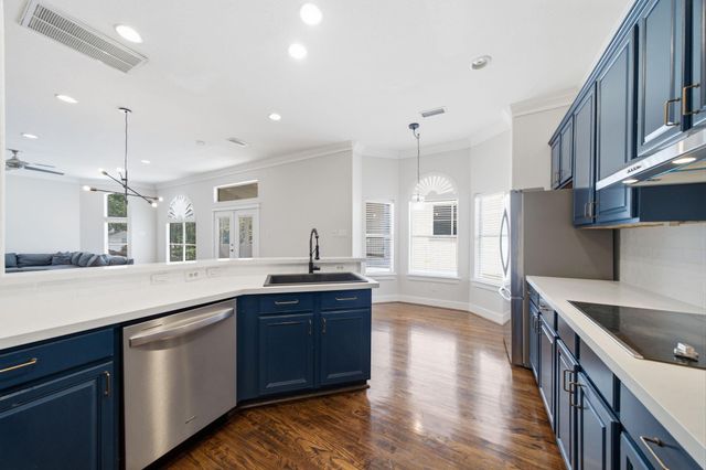 1328 W 23rd Street A, Houston, TX 77008