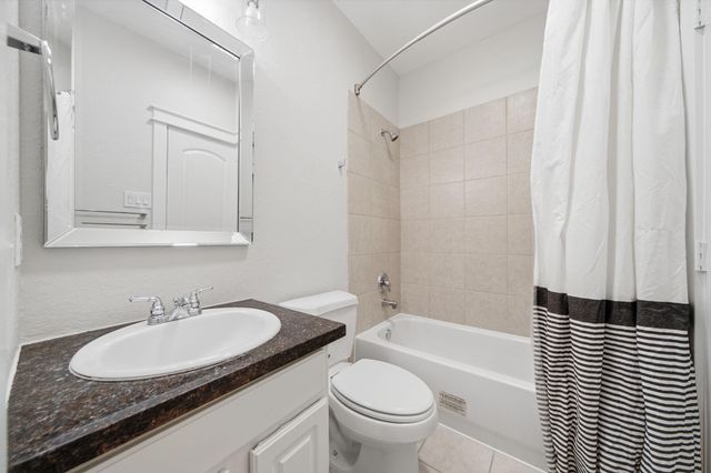 1328 W 23rd Street A, Houston, TX 77008