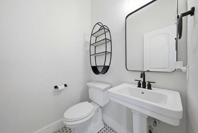 1328 W 23rd Street A, Houston, TX 77008