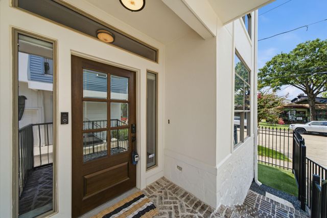 1328 W 23rd Street A, Houston, TX 77008