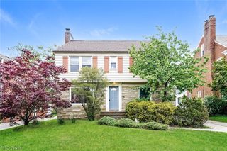 2371 Loyola Road, University Heights, OH 44118