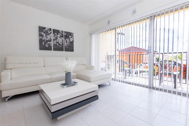 245 NW 109th Ave 209, Miami, FL 33172