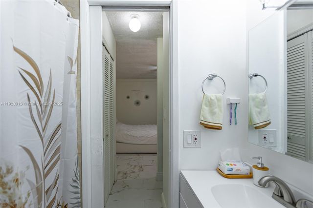 245 NW 109th Ave 209, Miami, FL 33172