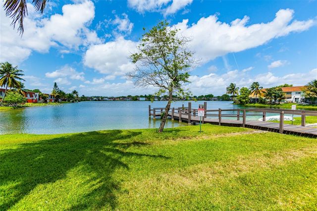 245 NW 109th Ave 209, Miami, FL 33172