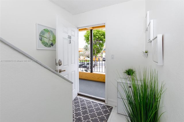 245 NW 109th Ave 209, Miami, FL 33172