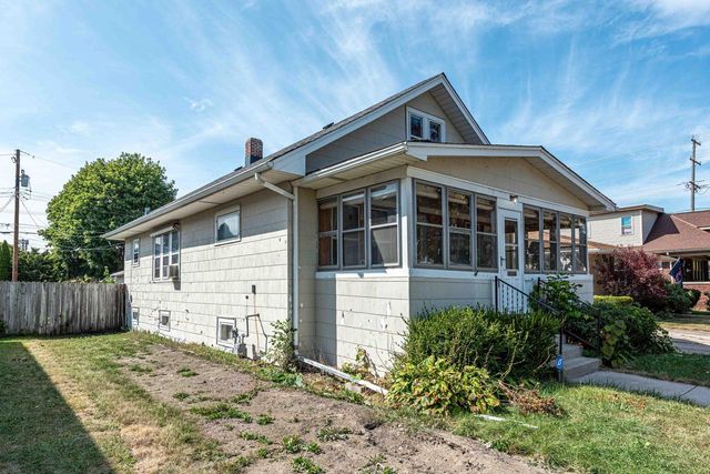 4310 21st AVENUE, Kenosha, WI 53140