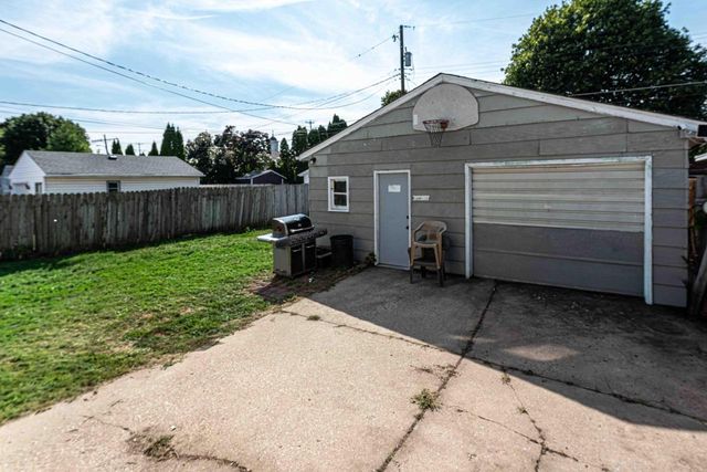 4310 21st AVENUE, Kenosha, WI 53140