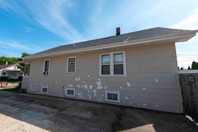 4310 21st AVENUE, Kenosha, WI 53140