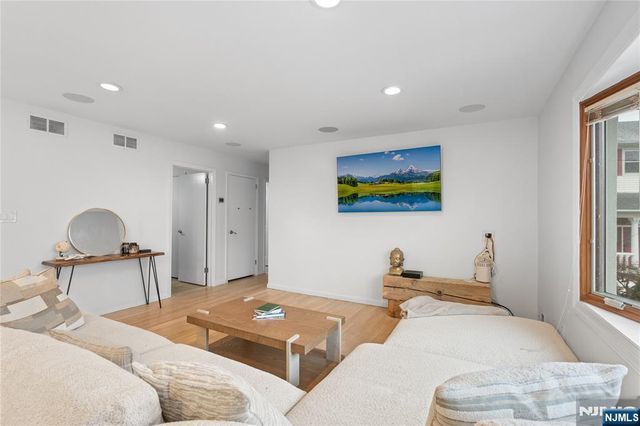 14 Andrew Court 1, Bloomfield, NJ 07003