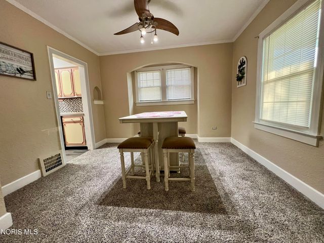 545 Woodsdale Avenue, Toledo, OH 43609