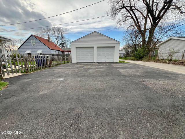 545 Woodsdale Avenue, Toledo, OH 43609