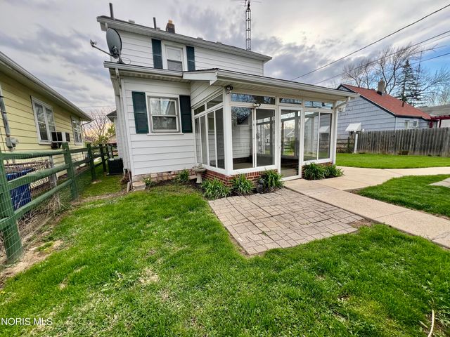 545 Woodsdale Avenue, Toledo, OH 43609