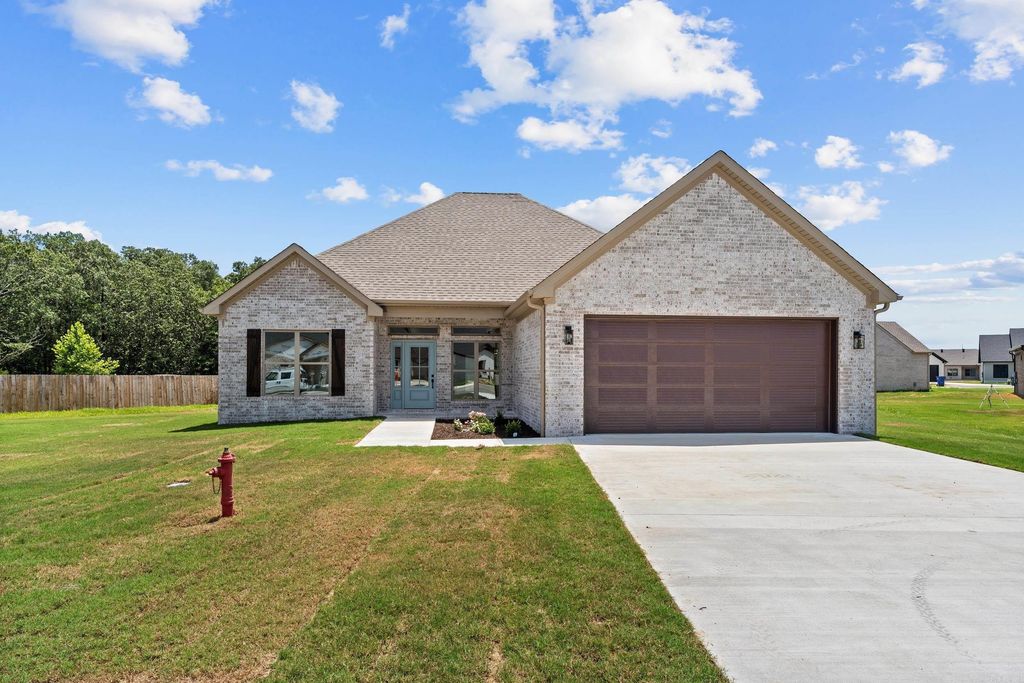12 Morning Sun Cove, Greenbrier, AR 72058