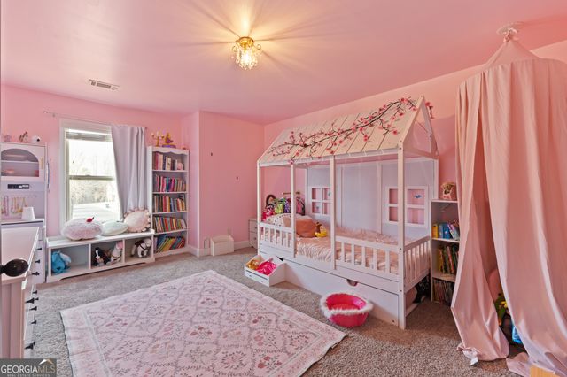 523 Cherry Creek Drive, Loganville, GA 30052