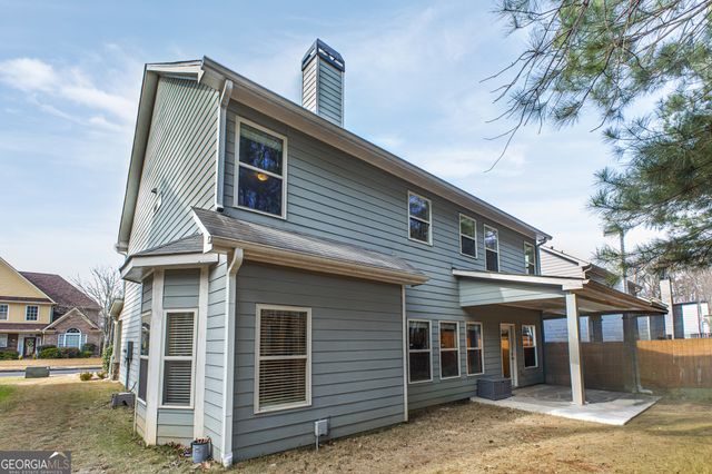 523 Cherry Creek Drive, Loganville, GA 30052