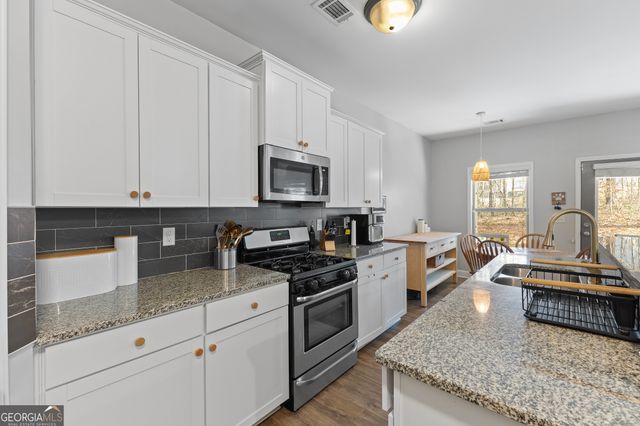 523 Cherry Creek Drive, Loganville, GA 30052