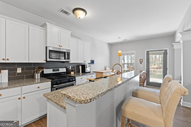 523 Cherry Creek Drive, Loganville, GA 30052