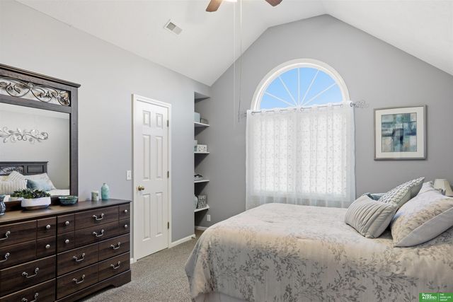 323 Pheasant Run Lane, Papillion, NE 68046