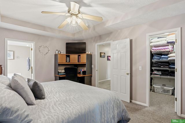 323 Pheasant Run Lane, Papillion, NE 68046