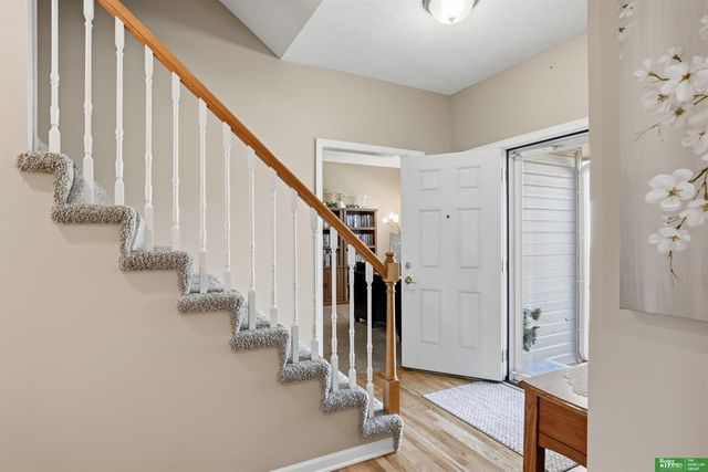 323 Pheasant Run Lane, Papillion, NE 68046