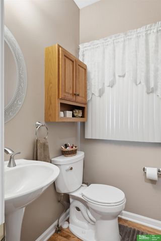 323 Pheasant Run Lane, Papillion, NE 68046