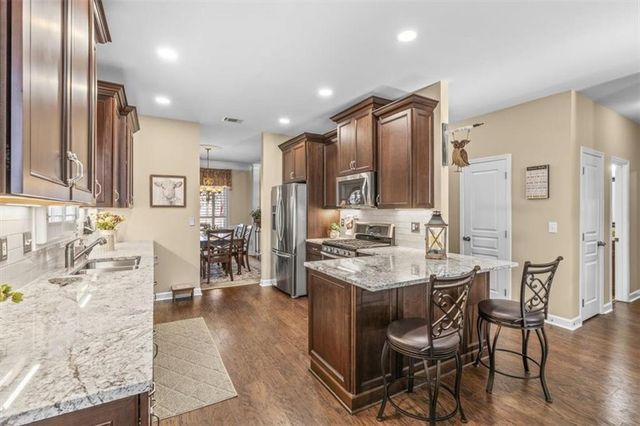 812 Cambron Commons Trace, Suwanee, GA 30024
