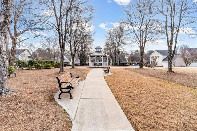 812 Cambron Commons Trace, Suwanee, GA 30024