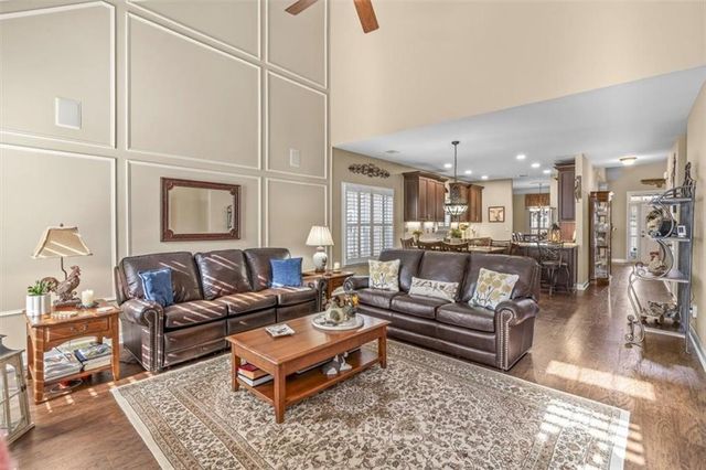 812 Cambron Commons Trace, Suwanee, GA 30024