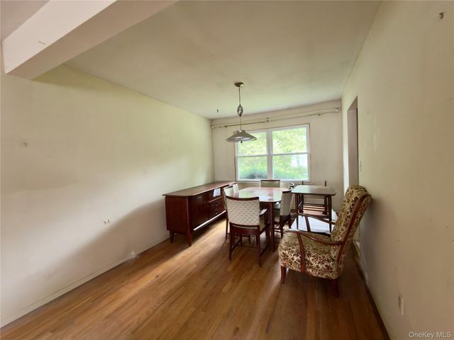 10 Abbie Lane, Hyde Park, NY 12538