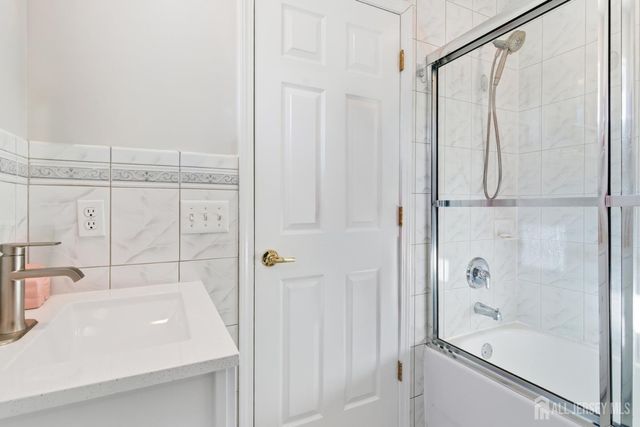 107 Adamecs Street 7, South Amboy, NJ 08879